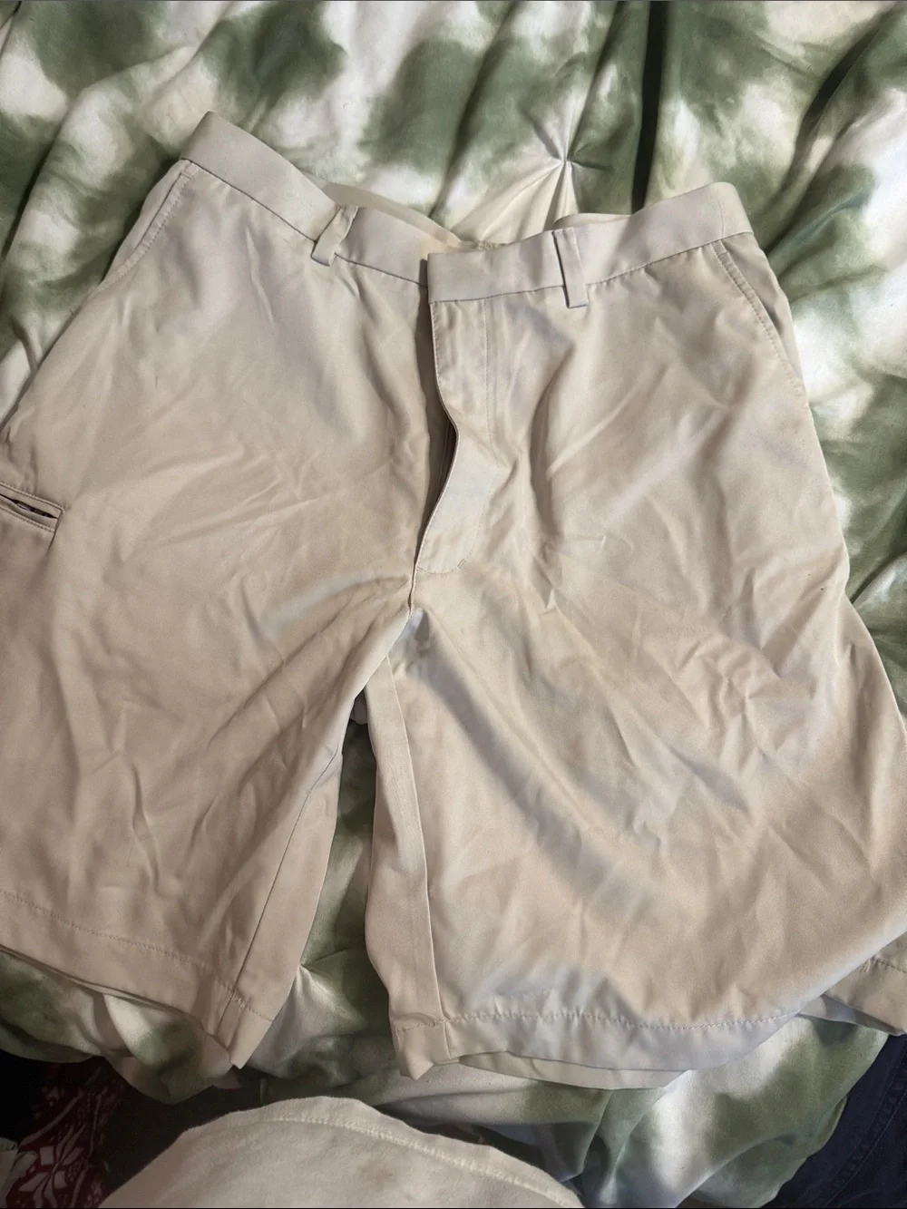 Grand Slam Men's Flat Front Shorts in Light Khaki